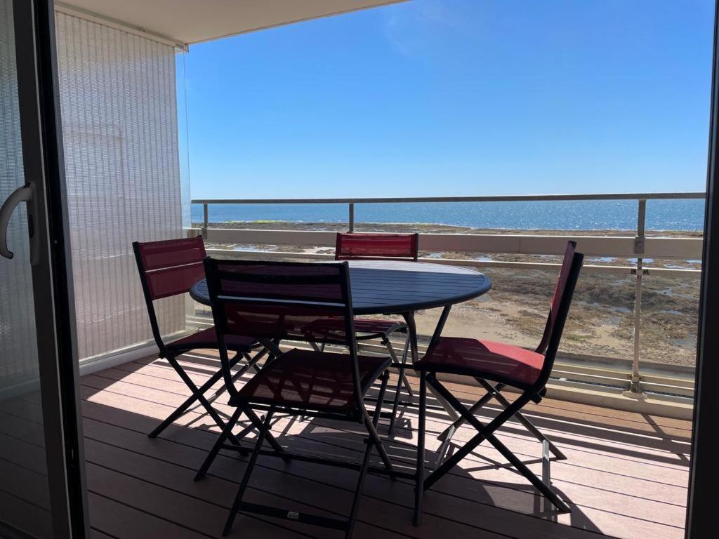 פורנישי Large Studio Direct Access To The Beach מראה חיצוני תמונה